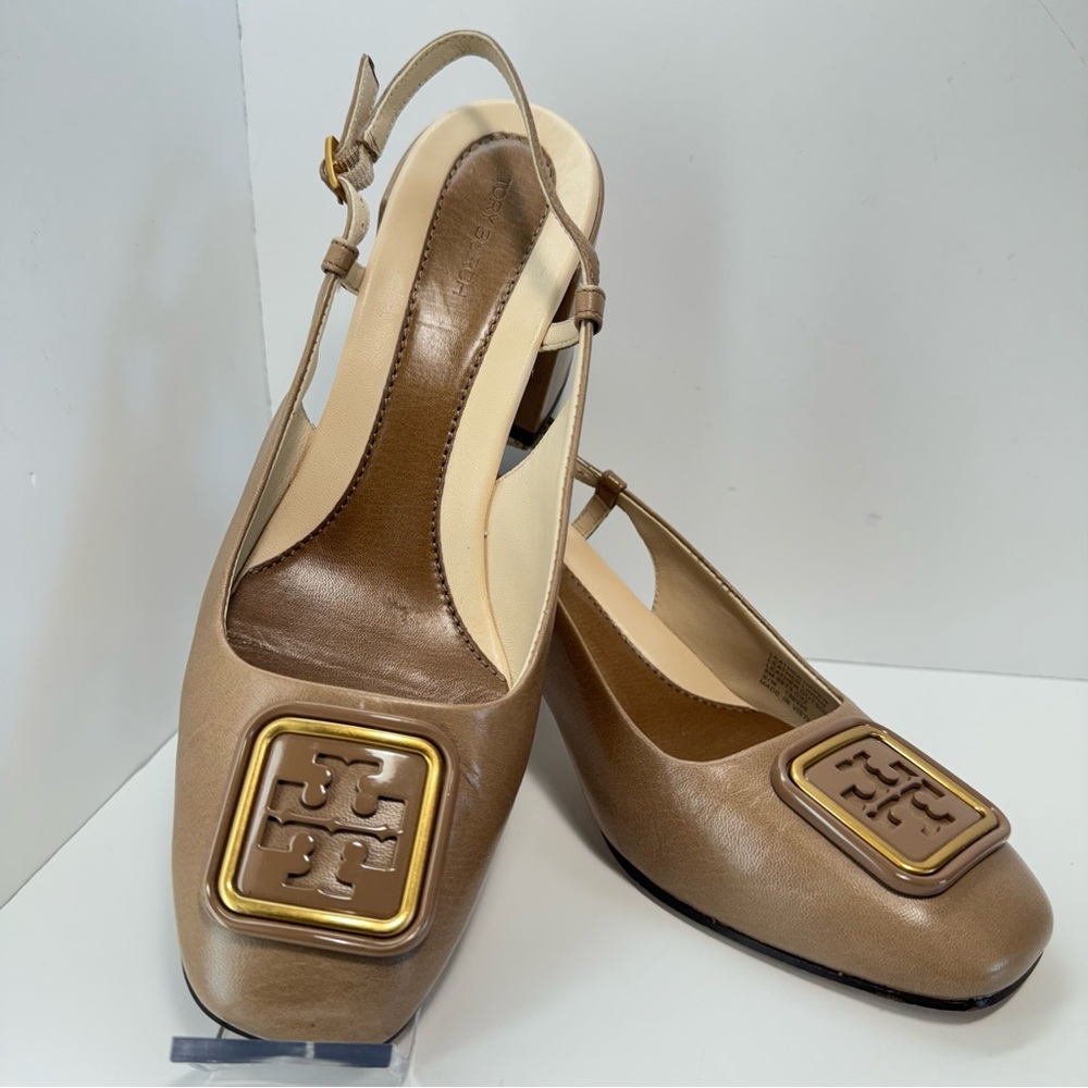 TORY BURCH Georgia ‘Bombé’ Slingback Pump in Almond Flour.